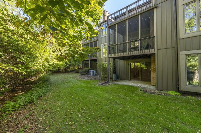 64 Glen Drive, Worthington, OH 43085