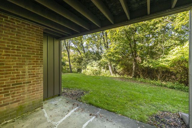 64 Glen Drive, Worthington, OH 43085