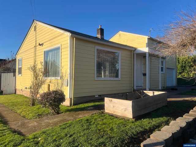 210 Hoyt St S, Salem, OR 97302