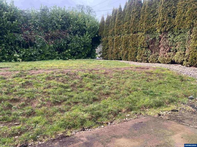 210 Hoyt St S, Salem, OR 97302