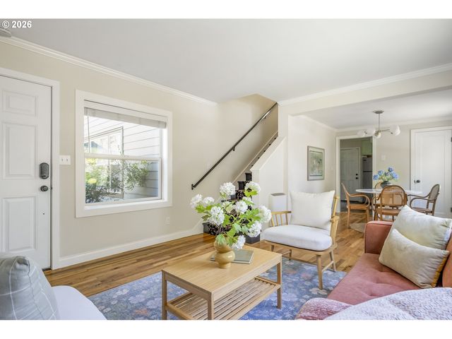 3719 Se 42ND Ave, Portland, OR 97206