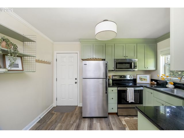 3719 Se 42ND Ave, Portland, OR 97206