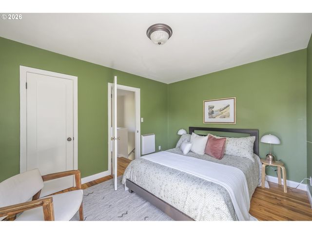 3719 Se 42ND Ave, Portland, OR 97206