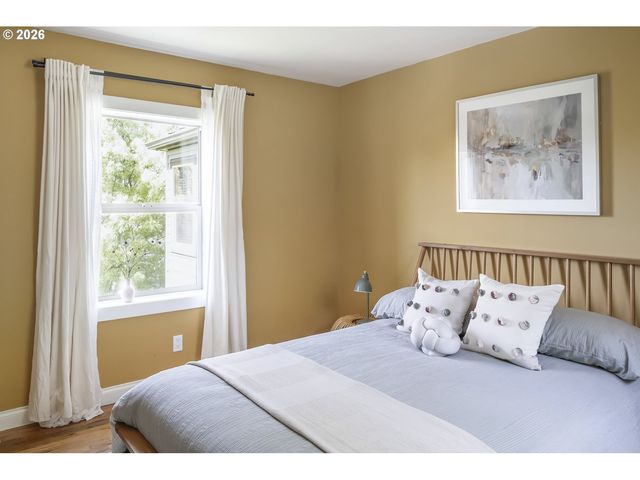 3719 Se 42ND Ave, Portland, OR 97206