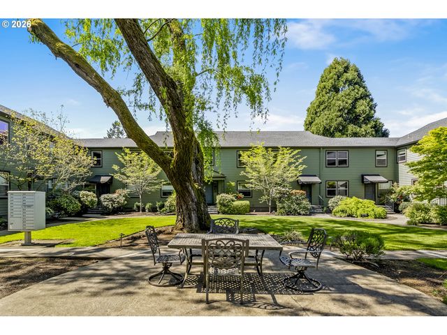 3719 Se 42ND Ave, Portland, OR 97206