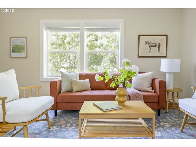 3719 Se 42ND Ave, Portland, OR 97206