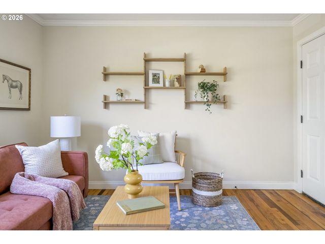 3719 Se 42ND Ave, Portland, OR 97206