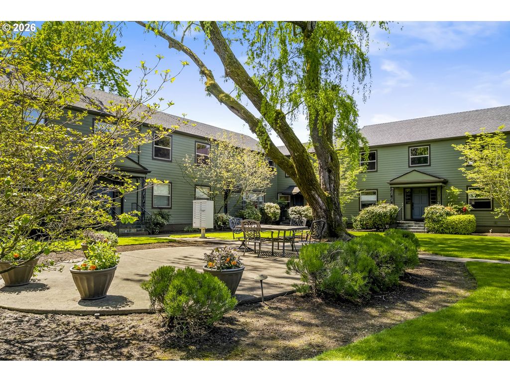 3719 Se 42ND Ave, Portland, OR 97206