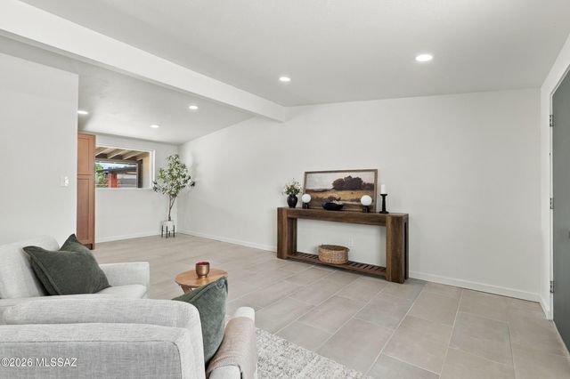1126 E Macarthur Street, Tucson, AZ 85714