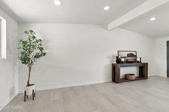 1126 E Macarthur Street, Tucson, AZ 85714