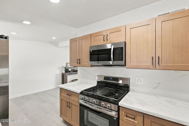 1126 E Macarthur Street, Tucson, AZ 85714