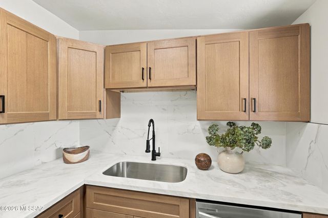 1126 E Macarthur Street, Tucson, AZ 85714