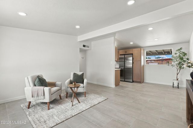 1126 E Macarthur Street, Tucson, AZ 85714