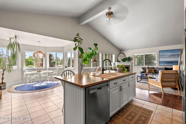 439 Vedelwood DR, Sandpoint, ID 83864
