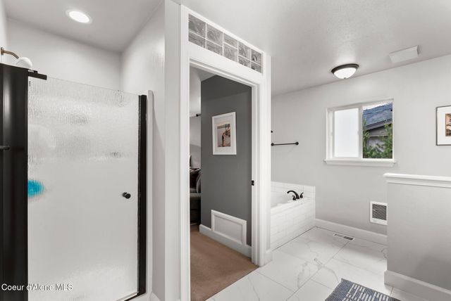 439 Vedelwood DR, Sandpoint, ID 83864