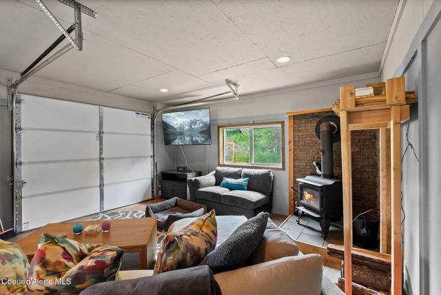 439 Vedelwood DR, Sandpoint, ID 83864