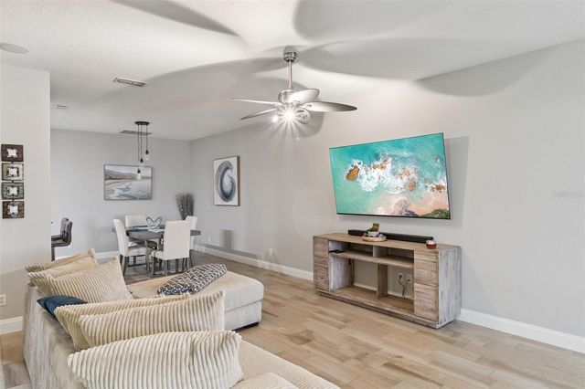 2424 VICTORIA FALLS DRIVE, Orlando, FL 32824