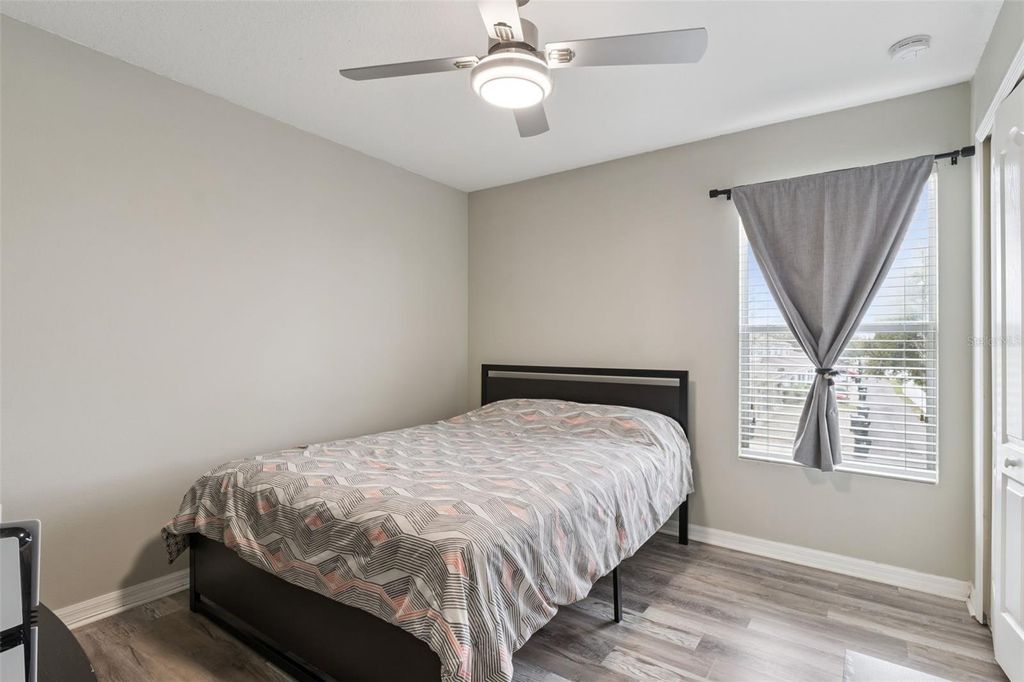 Image 23 of property listing at 2424 VICTORIA FALLS DRIVE, Orlando, FL 32824