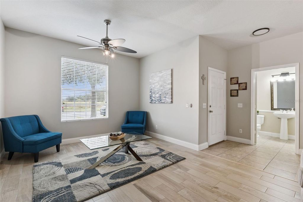 Image 5 of property listing at 2424 VICTORIA FALLS DRIVE, Orlando, FL 32824