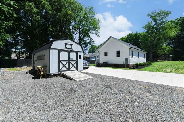 816 Barnes Street, Reidsville, NC 27320