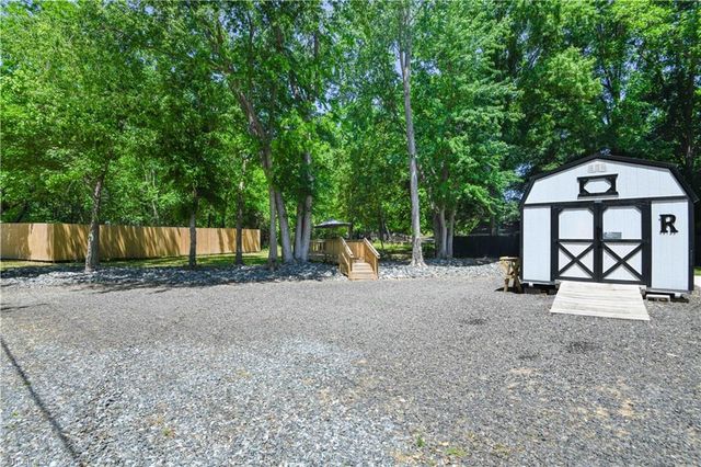 816 Barnes Street, Reidsville, NC 27320
