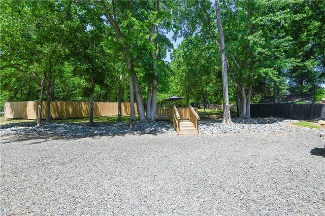 816 Barnes Street, Reidsville, NC 27320