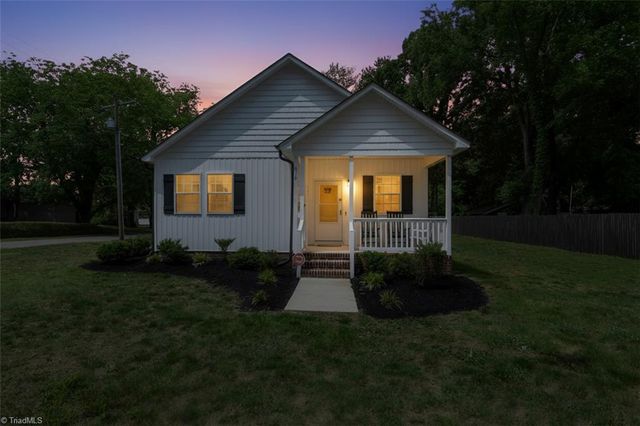 816 Barnes Street, Reidsville, NC 27320