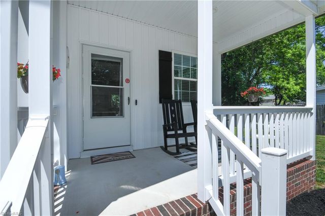 816 Barnes Street, Reidsville, NC 27320