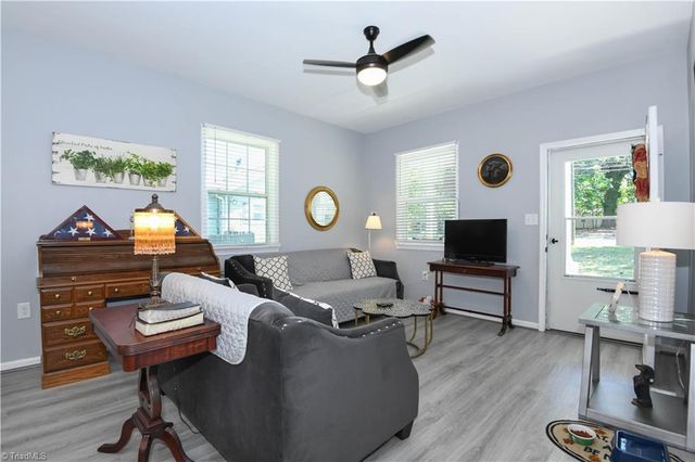 816 Barnes Street, Reidsville, NC 27320