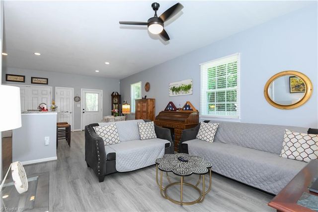 816 Barnes Street, Reidsville, NC 27320