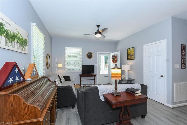 816 Barnes Street, Reidsville, NC 27320