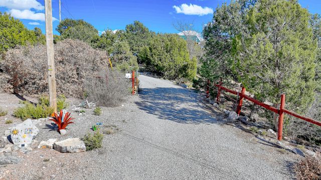 28 Angeles Vista Circle, Sandia Park, NM 87047