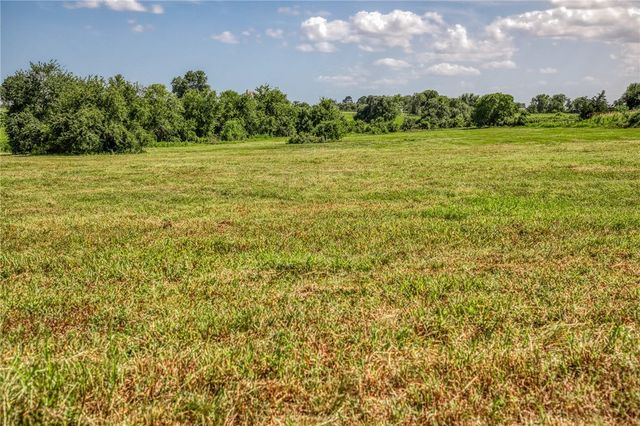 1560 Bluebonnet Ridge Drive, Chappell Hill, TX 77426