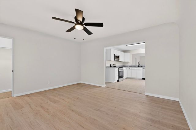 5316 10th Court NW, Albuquerque, NM 87107