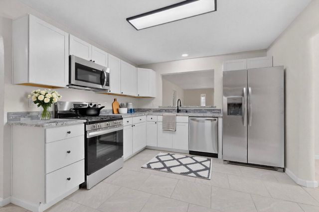 5316 10th Court NW, Albuquerque, NM 87107