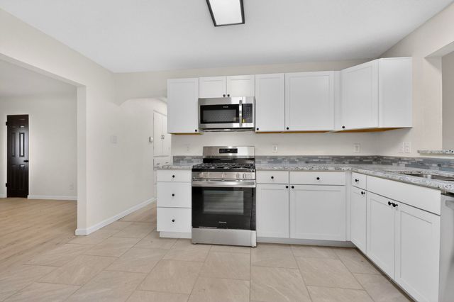 5316 10th Court NW, Albuquerque, NM 87107