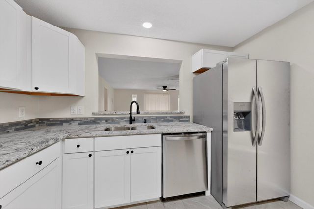 5316 10th Court NW, Albuquerque, NM 87107