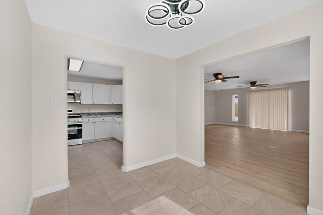 5316 10th Court NW, Albuquerque, NM 87107