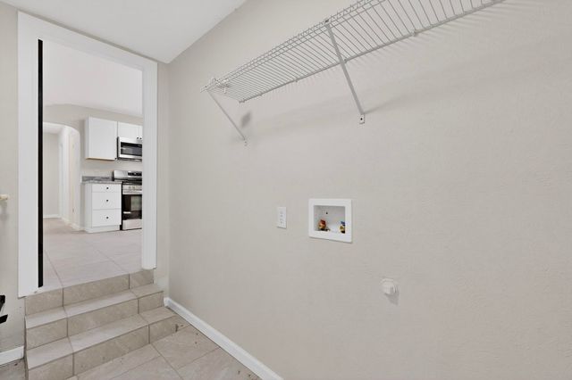 5316 10th Court NW, Albuquerque, NM 87107