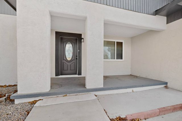 5316 10th Court NW, Albuquerque, NM 87107