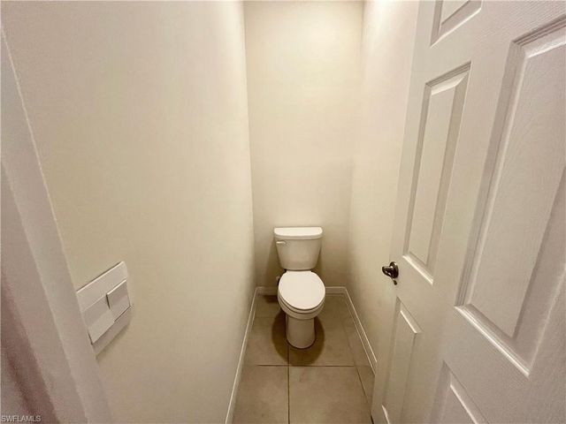 1009 11th ST, Cape Coral, FL 33909