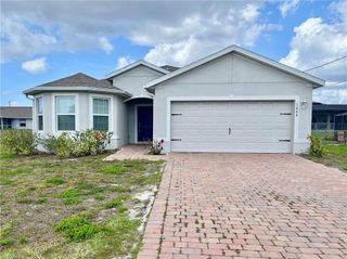 1009 11th ST, Cape Coral, FL 33909