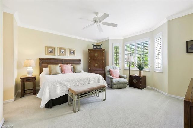 2180 Hawksridge DR # 2002, Naples, FL 34105