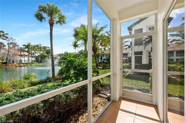2180 Hawksridge DR # 2002, Naples, FL 34105