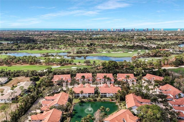 2180 Hawksridge DR # 2002, Naples, FL 34105