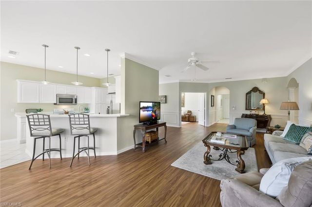 2180 Hawksridge DR # 2002, Naples, FL 34105