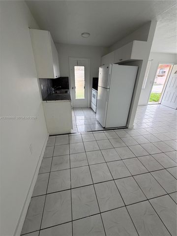 16120 NE 19th Court 1, North Miami Beach, FL 33162