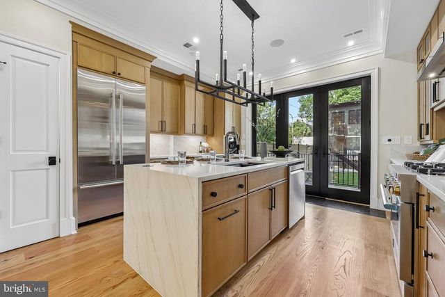 235 12TH ST SE, Washington, DC 20003