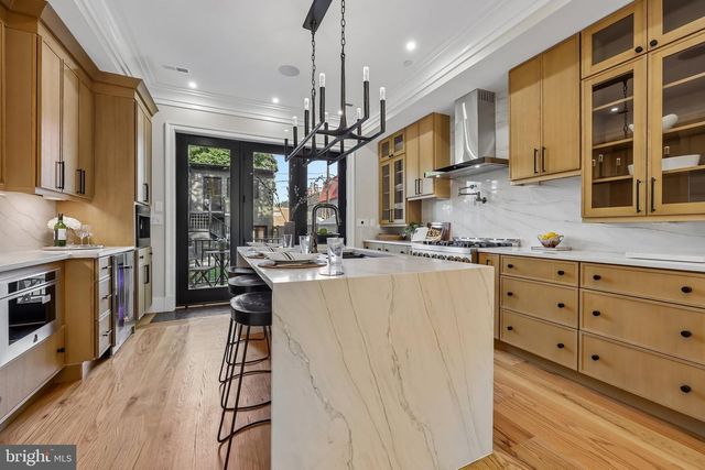 235 12TH ST SE, Washington, DC 20003