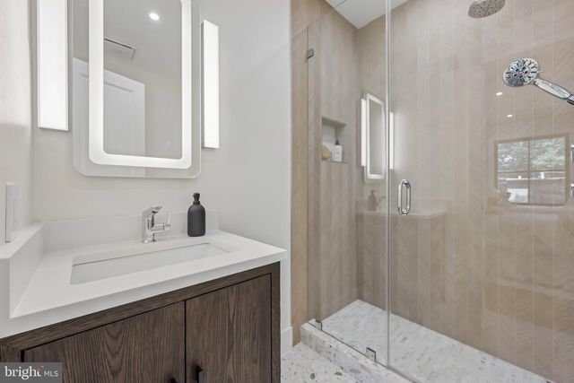 235 12TH ST SE, Washington, DC 20003